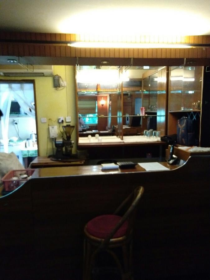 Halpin Hotel Yangon Luaran gambar