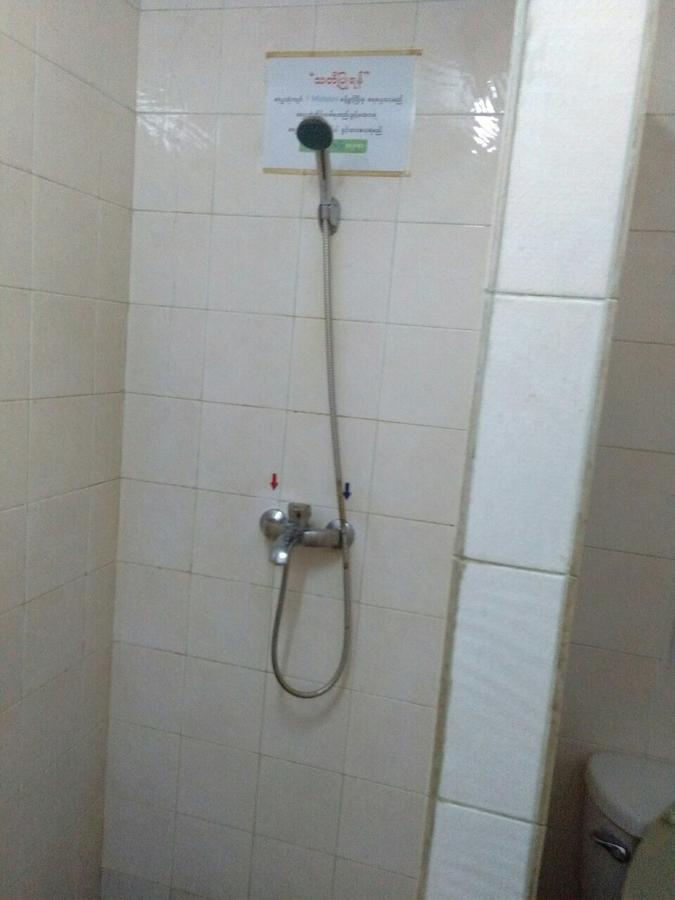 Halpin Hotel Yangon Luaran gambar