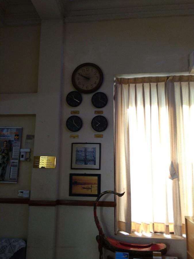 Halpin Hotel Yangon Luaran gambar