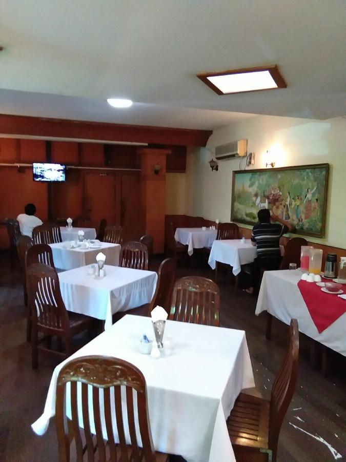 Halpin Hotel Yangon Luaran gambar